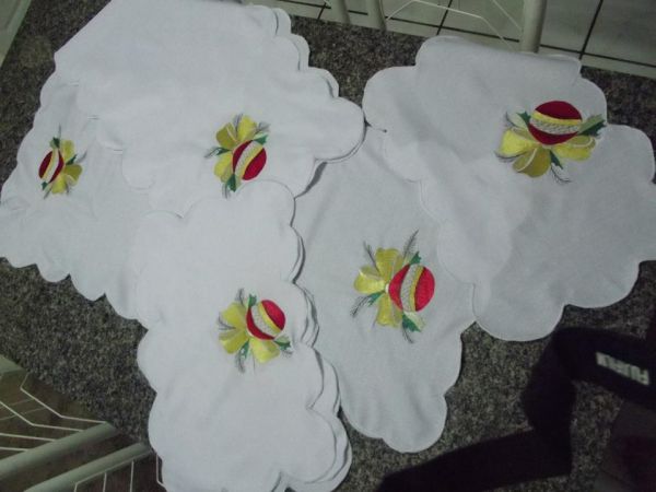jogo de trilhos de  cozinha de natal